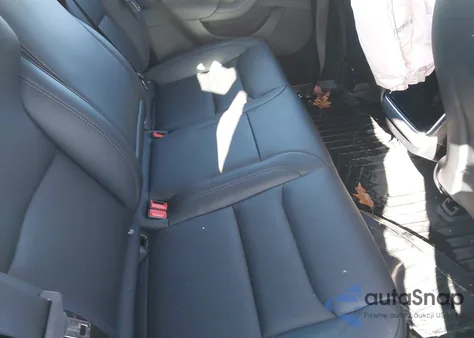 2023 Tesla Model S Dual Motor All-Wheel Drive/Standard Range z USA, uszkodzony, nr VIN 5YJSA1E58PF527053